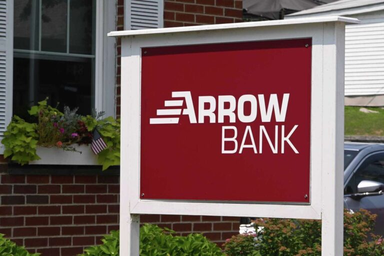 Arrow Bank to acquire Skene Valley