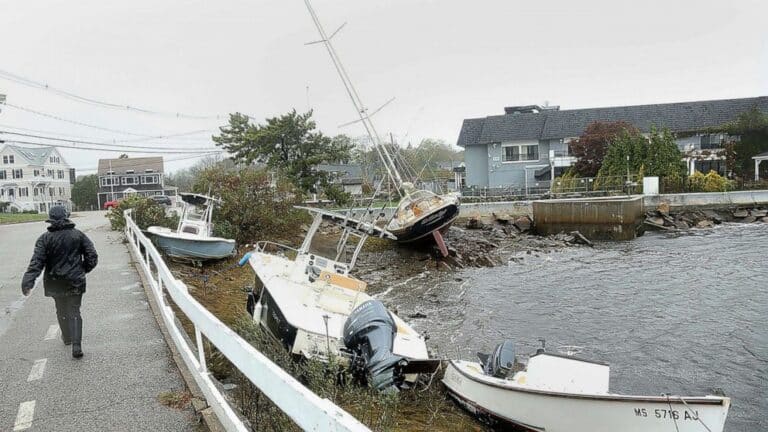 nor’easter-boats