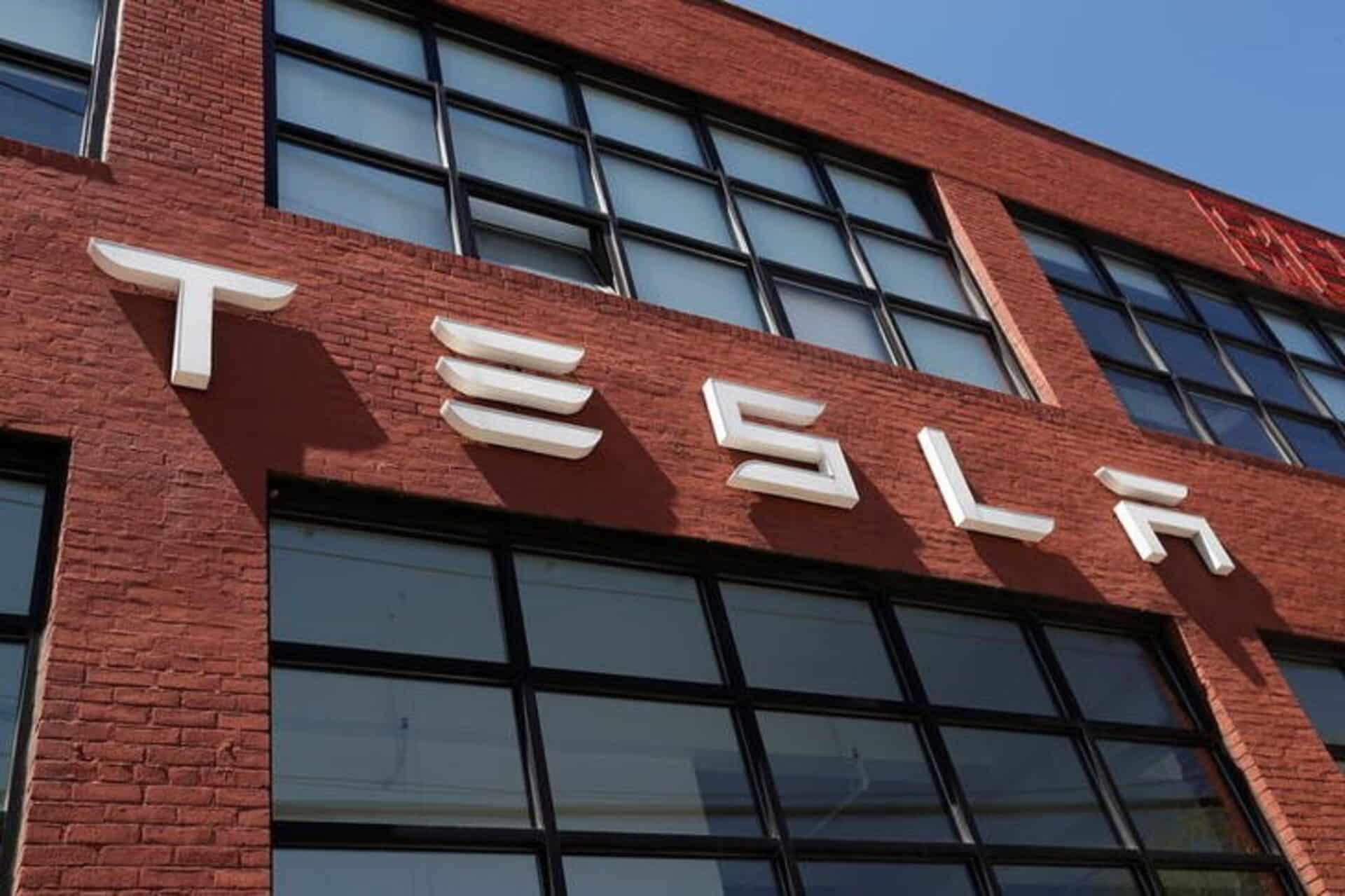💰 Tesla Insurance Blocked in NY Over VIN