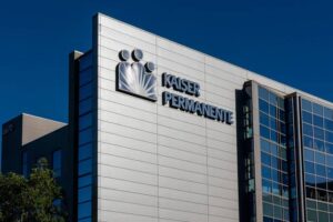 kaiser permanente layoffs