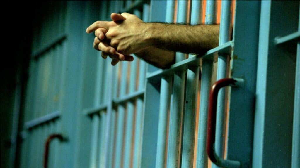 FW PRISON hands